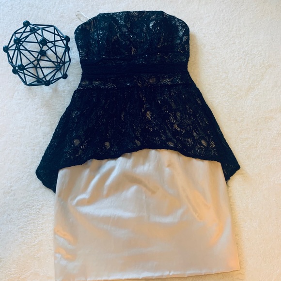 Dress by Guess - Picture 2 of 6